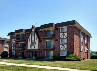 12645 S Alpine Dr APT 10, Alsip, IL 60803