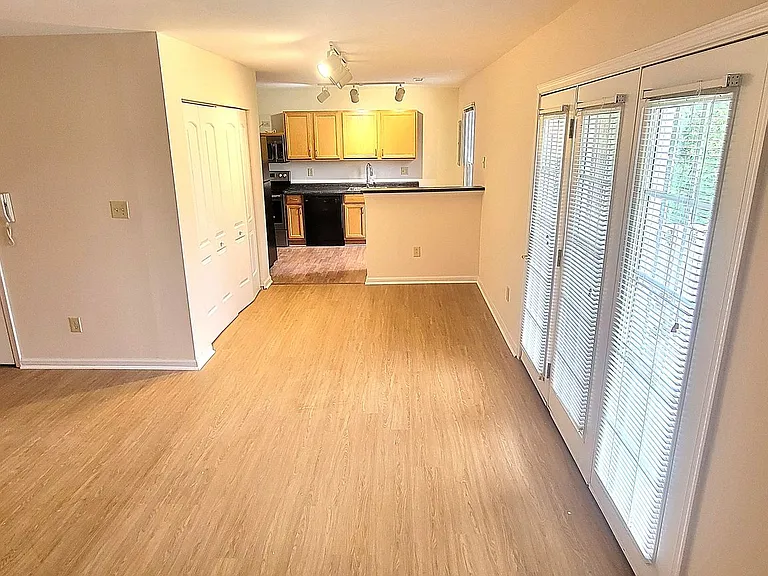 1356 Villa Way #E — Photo 12