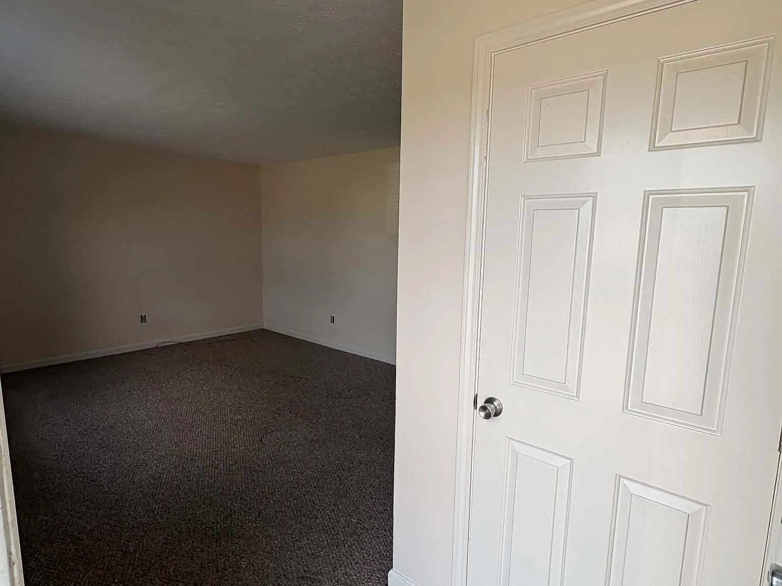 1610 Flanigan Ct - Unit 1 — Photo 2