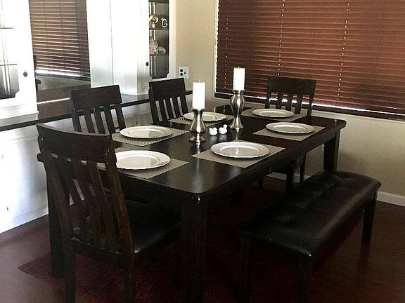 2nd image of 524 Florentine Dr #524