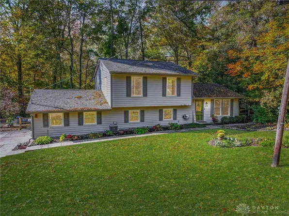 12143 Cedar Dr, Loveland, OH 45140