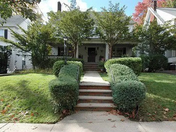 31 Pleasant Ave, Clifton, NJ 07013