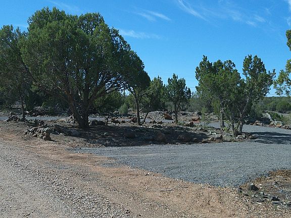 2nd image of 8285 Ridge Dr