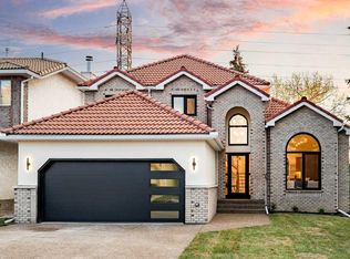 3 W Varsity Ridge Ter NW, Calgary, AB T3A4Y2