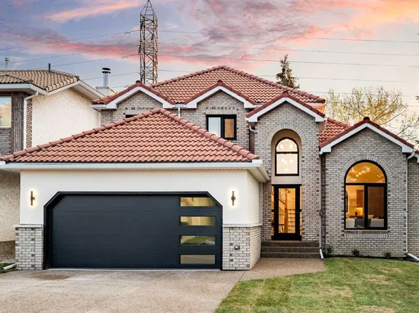 3 W Varsity Ridge Ter NW, Calgary, AB T3A 4Y2