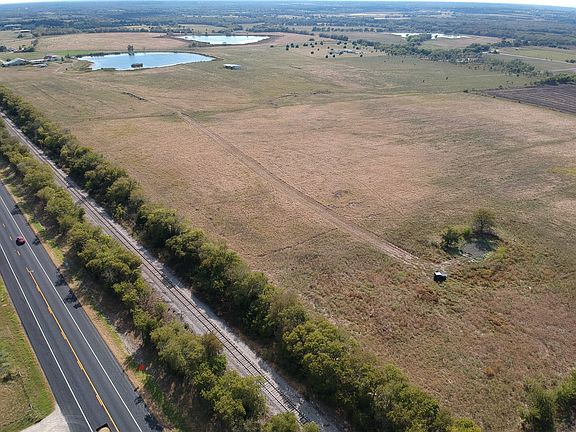 2nd image of 5646 N Us Highway 69