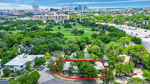 668 E Woodlawn Ave #3 Photo 1