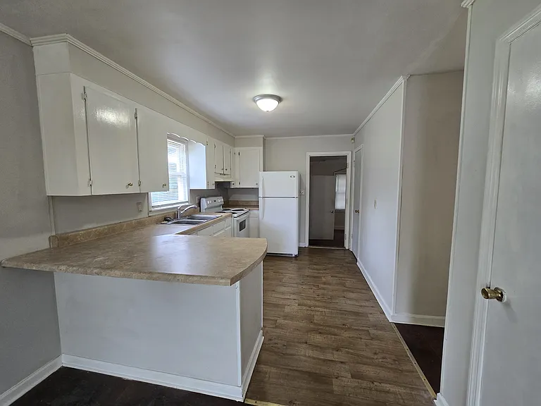 3257 Ohara Dr N — Photo 8