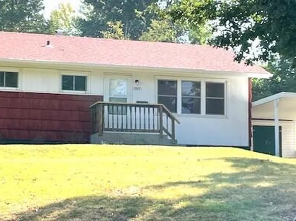 1507 Tanner Bridge Rd, Jefferson City, MO 65101