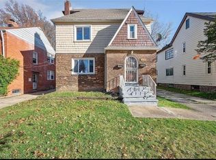 876 Eloise Dr #2, Cleveland, OH