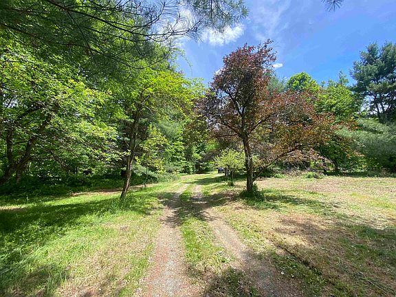 2nd image of 8 Norford Lake Road