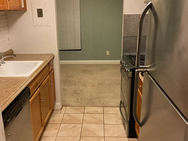 100 Duvall Ln — Photo 3