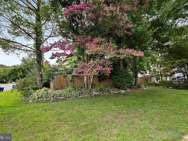511 Avondale Dr — Photo 67
