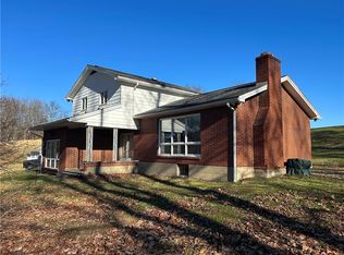 2094 Dime Rd, Vandergrift, PA 15690