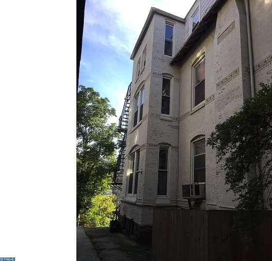 2nd image of 1524 Mineral Spring Rd