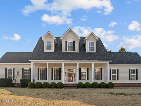 102 Pleasant Court, Jacksonville, NC 28540