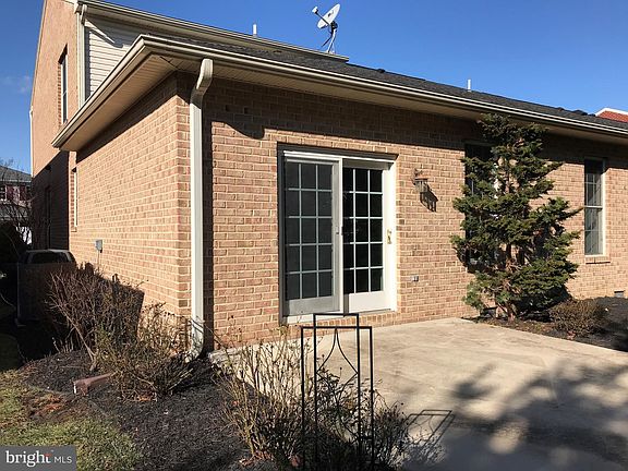 2nd image of 1842 Meridian Dr