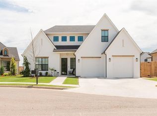 2524 Piedmont Ct, Edmond, OK 73034