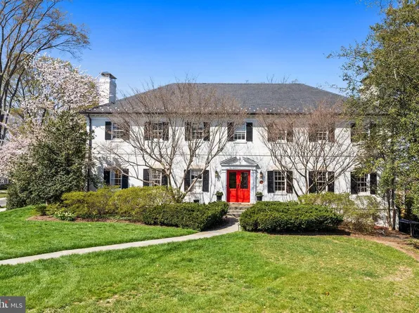 4925 Lowell St NW, Washington, DC 20016