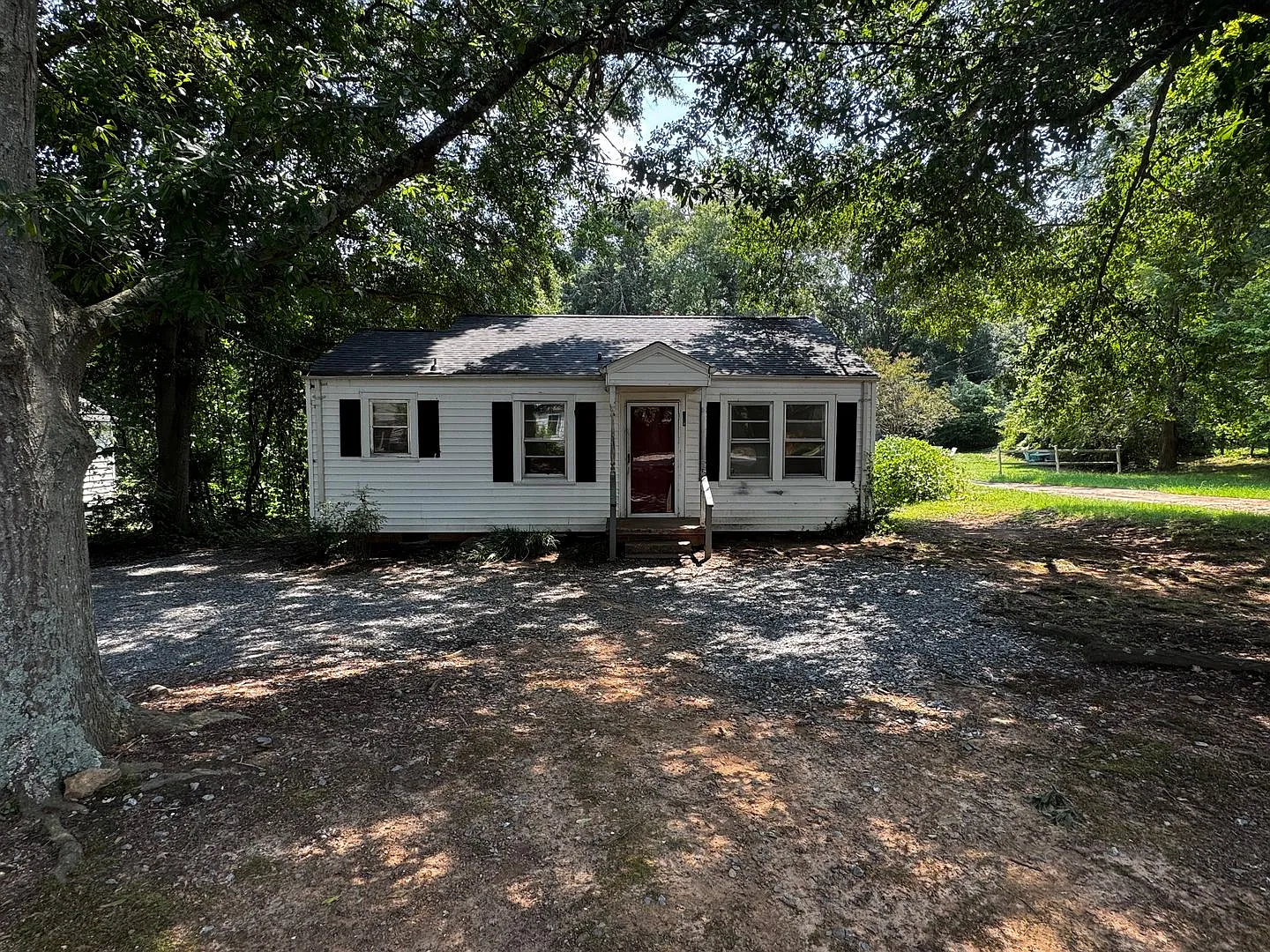 2/1 House in Shelby, NC — Photo 2