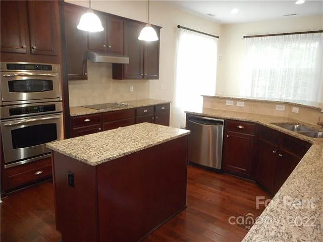 9628 Daufuskie Dr — Photo 10