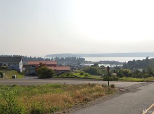 38341 Vista Key Dr NE, Hansville, WA 98340