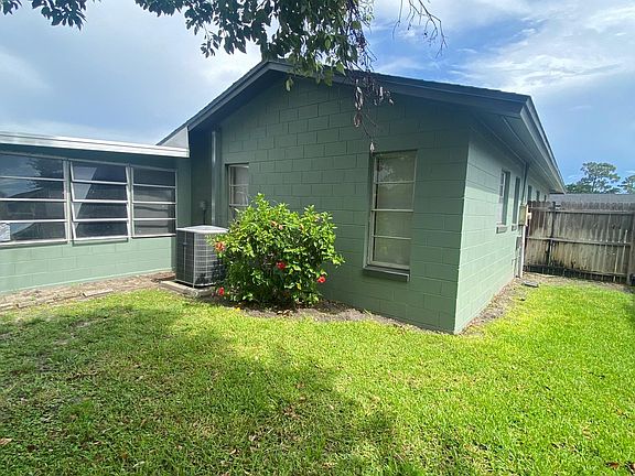 3rd image of 2685 Tierra Cir