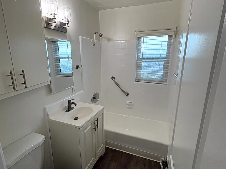 1112 S Atlantic Blvd #J — Photo 11