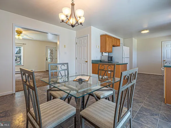 200 Old Schoolhouse Rd, Frostburg, MD 21532