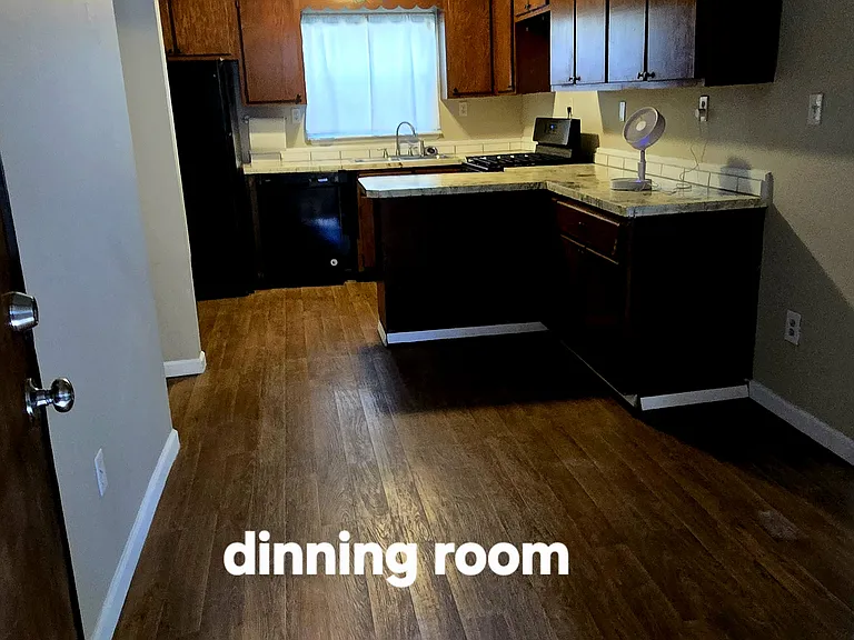 630 Easy St — Photo 3