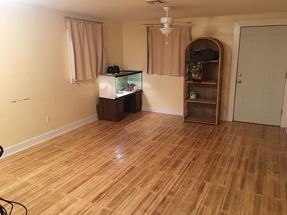 2nd image of 716 Leroy St