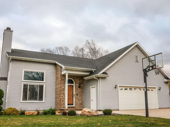 204 Hill Rd, Rosendale, WI 54974