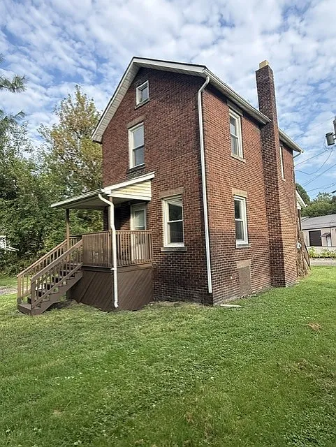 2 bed, $950 — Photo 2