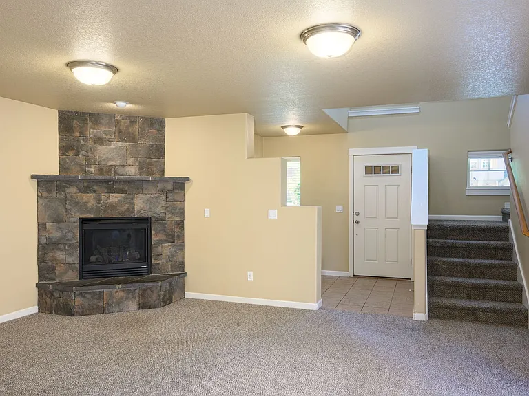 20468 Brentwood Ave — Photo 7