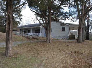 221 Pleasant Hill Rd, Sevierville, TN 37876