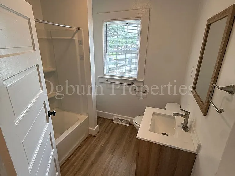 3867 Leo St — Photo 8
