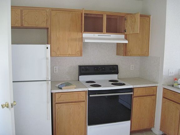 2nd image of 4501 Deek Dr APT B