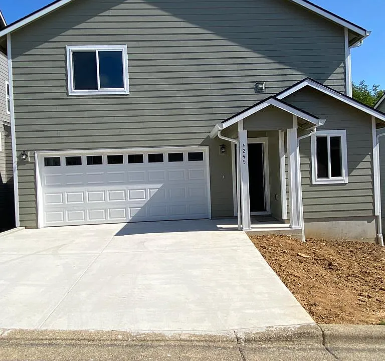 4245 Sequoia Loop