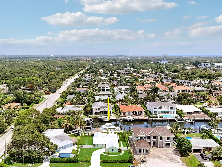 2443 E Edgewater Dr — Photo 65