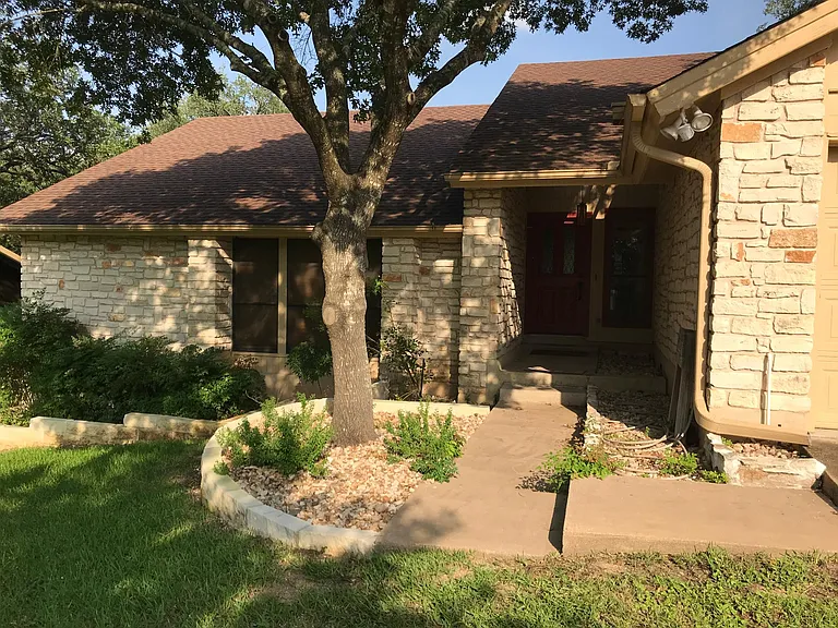 11203 Oak View Dr — Photo 2