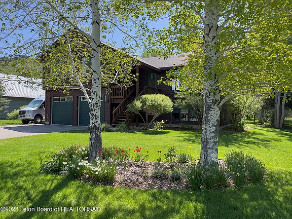 5th image of 850 Whitehouse Dr