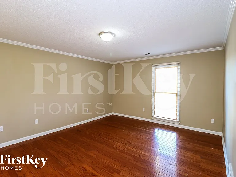 9095 Strawberry Ln — Photo 12