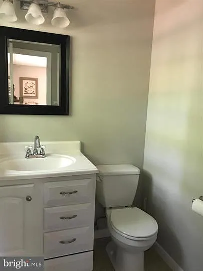 110 Edgehill Dr — Photo 4