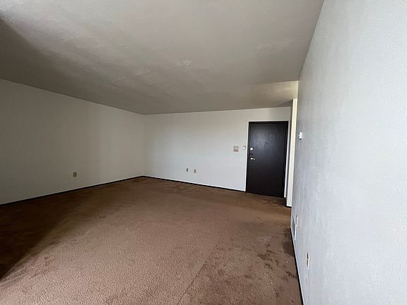 4th image of 153 Schwitter Ave APT 305