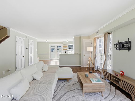 4th image of 3102 Cashwell Drive Unit 16