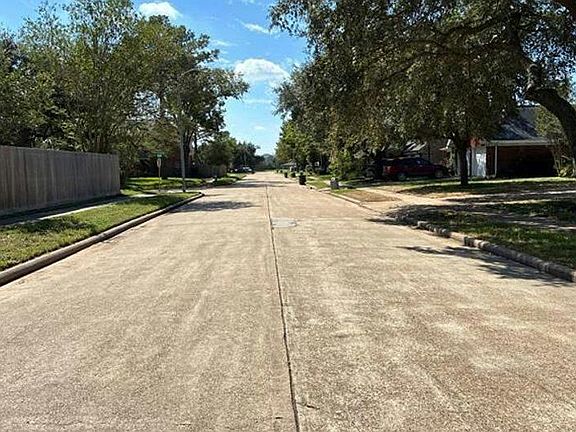 4th image of 17614 Garnercrest Dr
