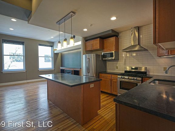 2nd image of 111 Kirk Ave SW APT 2B