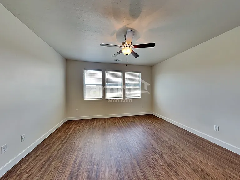 1519 S Horton St — Photo 7