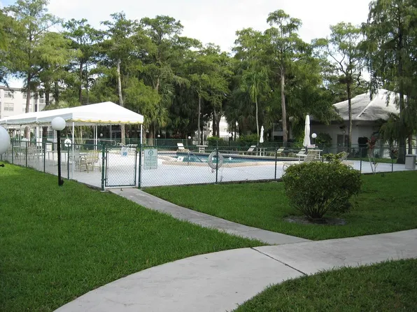 4851 NW 26TH Court #338, Lauderdale Lakes, FL 33313