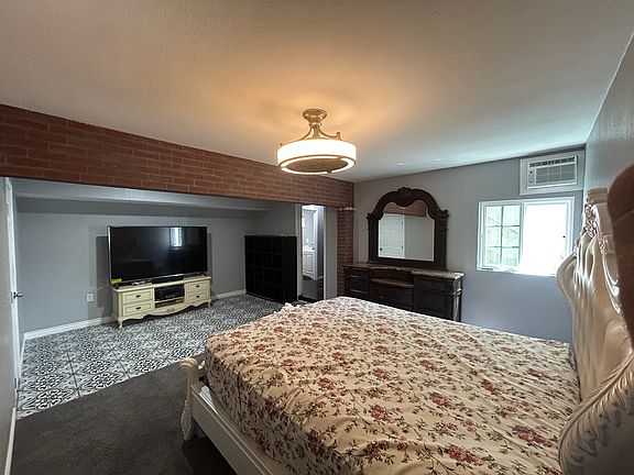 Spacious bedroom